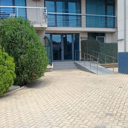 شقة Modern 2 Bedroom In Location In Sunny Just 150 Meters From Casino Platinum ساني بيتش